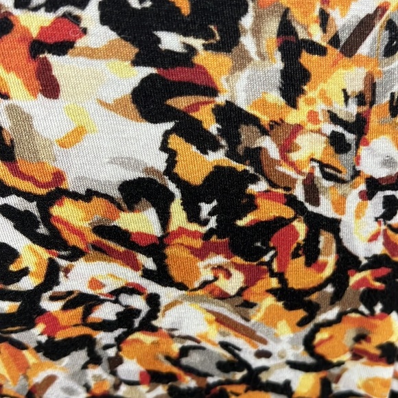 Colourful dress with black piping - Picture 7 of 9